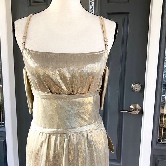 STELLA MCCARTNEY🔥CHAMPAGNE SILVER MINI DRESS 🔥 Stunning “Party Ready” Dress 🔥 - Picture 12 of 13